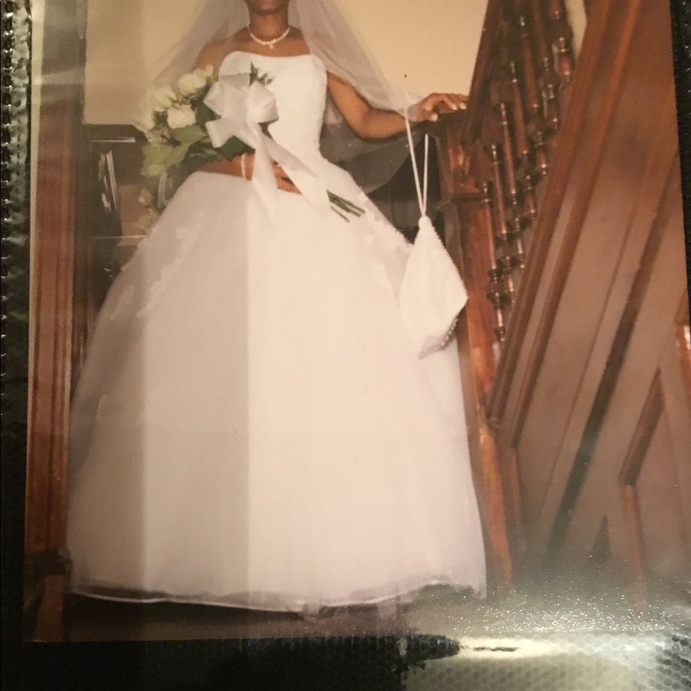 Strapless  Heart Sharp Wedding Gown